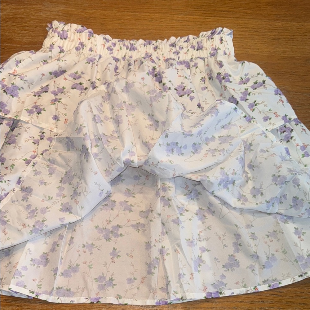 SHEIN Purple and White Bubble Mini Skirt with Tiered Smocked Design - Picture 3 of 4
